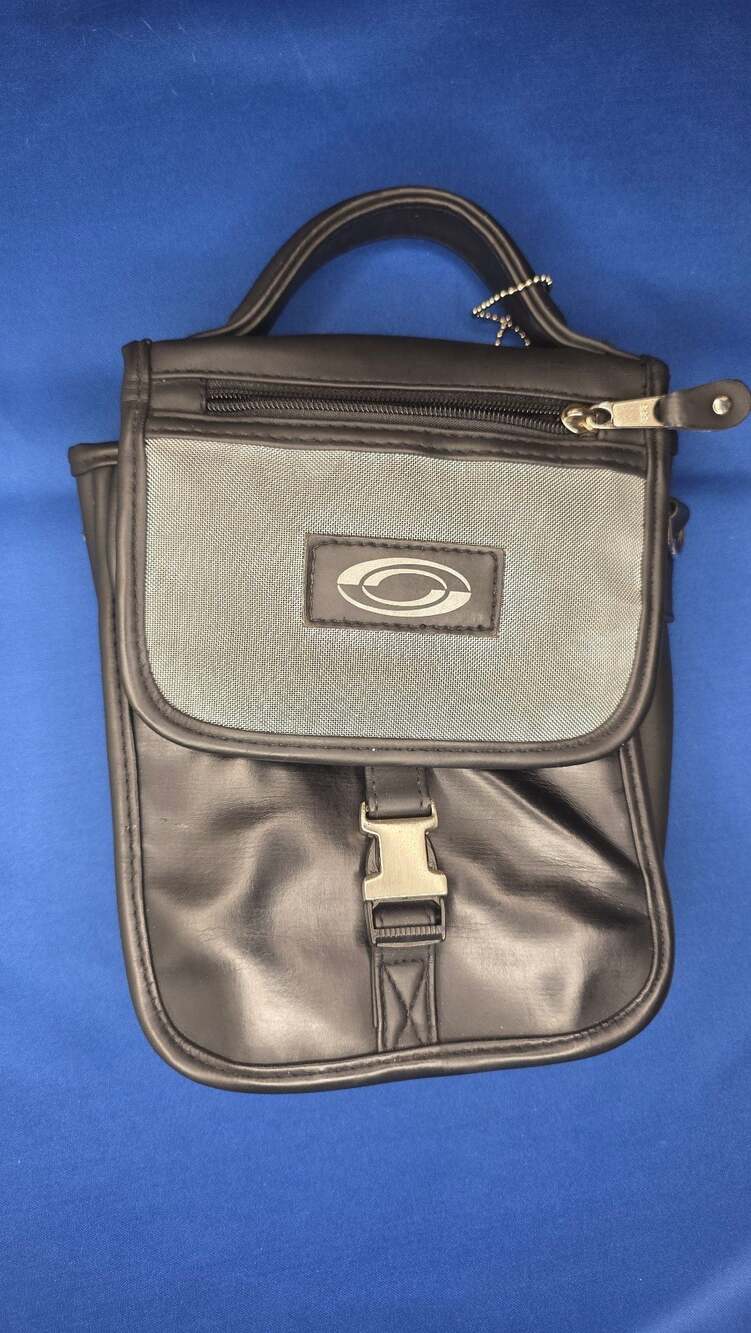 Oakley Vinyl Leather Messenger Crossbody Shoulder Bag Missing Strap
